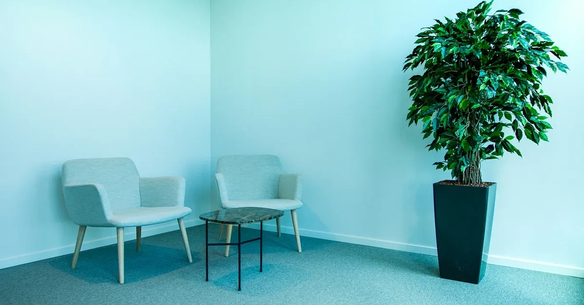 The Sword of Damocles at Work: The Human Cost of Delayed Layoffs