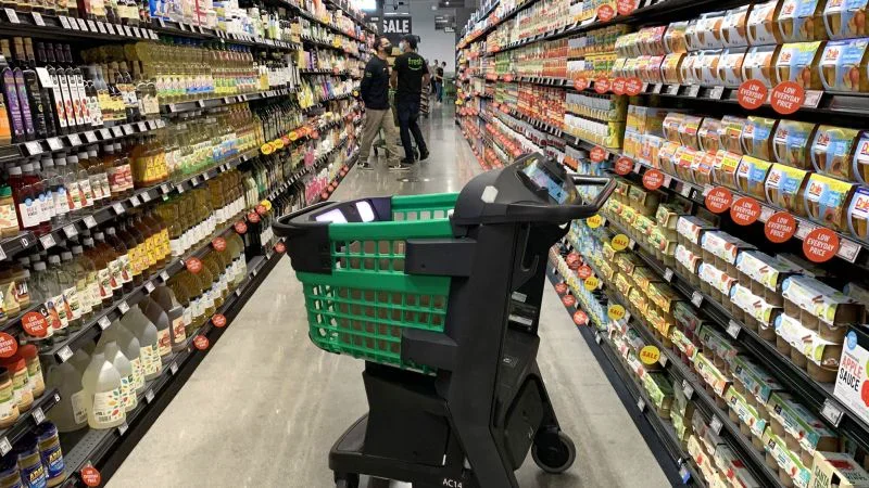 Amazon to shut down Go and Fresh stores