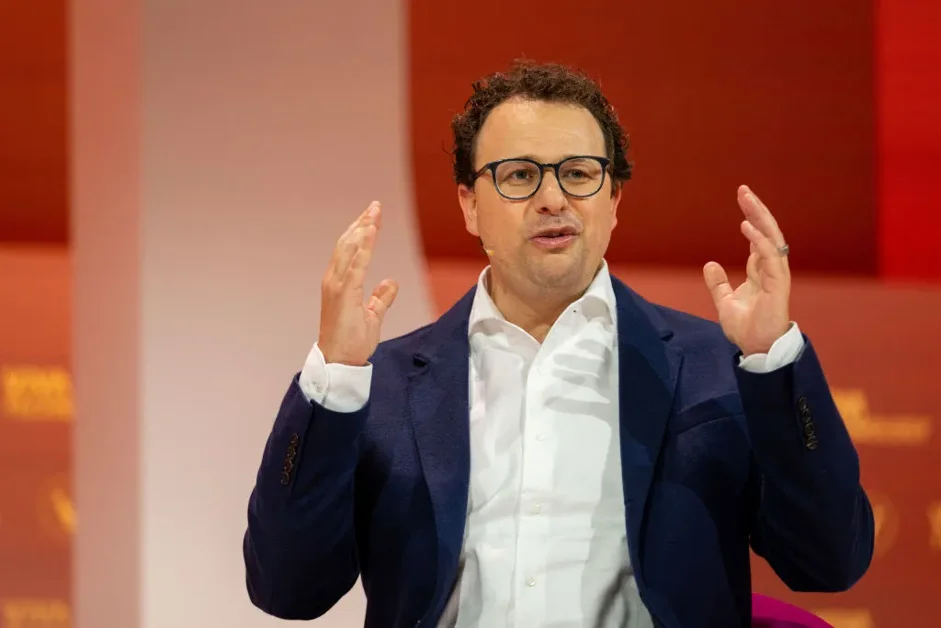 Dario Amodei calls OpenAI’s messaging around military deal ‘straight up lies’