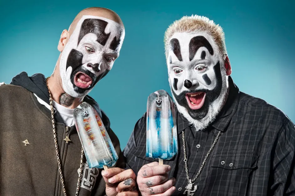 Juggalo makeup blocks facial recognition technology (2019)