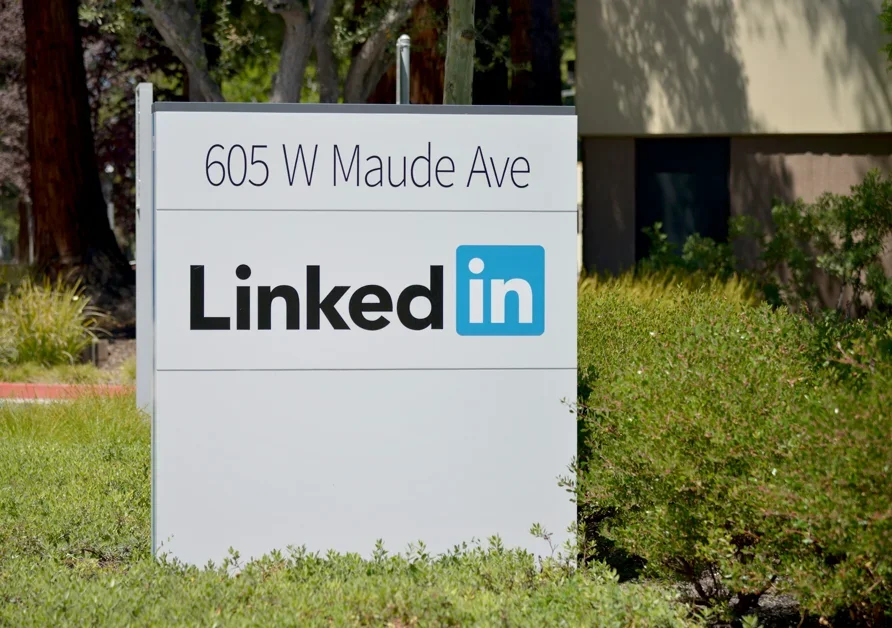 LinkedIn scans for 6,278 extensions and encrypts the results into every request